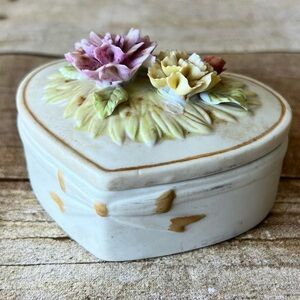 Bisque Capodimonte Ceramic Heart